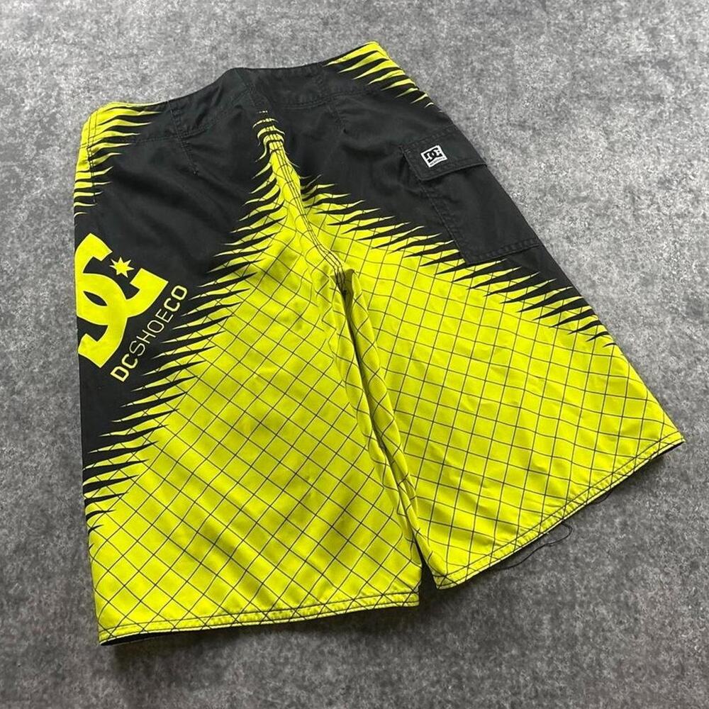 DC Shoes Men’s 27 Black Neon Yellow Board Shorts Y2K Skate Surf Swim